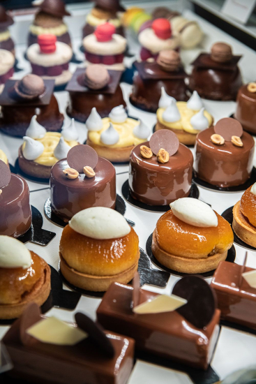 Pâtisserie et Tea time à Mademoiselle Folie Chambéry · Bar & Salon de Thé Chambéry